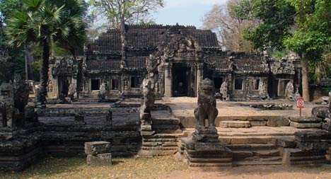 khmer temples tomb rider