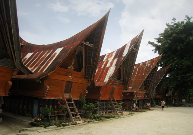batak houses